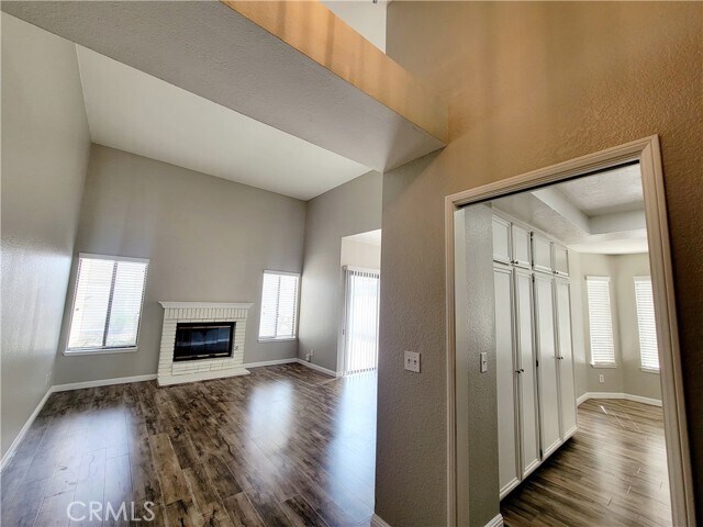 Building Photo - 28973 Willow Creek Ln