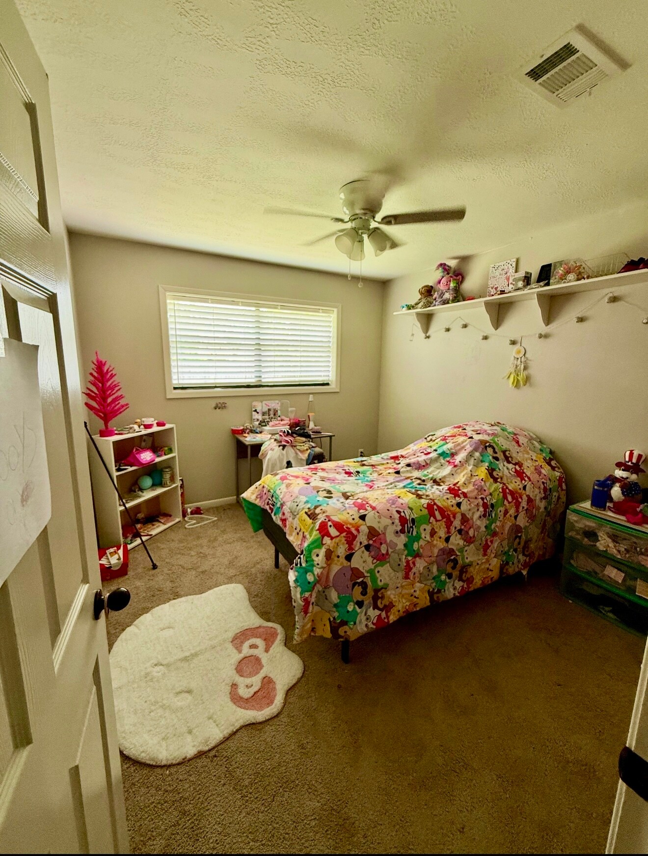 Building Photo - 4011 Woodbriar Dr