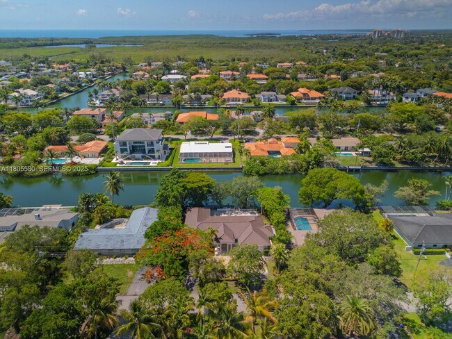 Building Photo - 1442 Coruna Ave