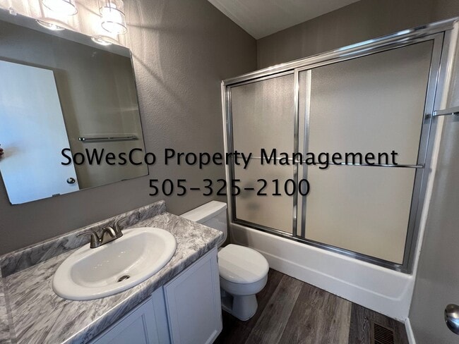 Building Photo - Beautifully Remodeled Condo (with seasonal pool)