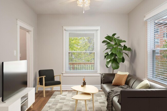 Building Photo - 4122 Locust St