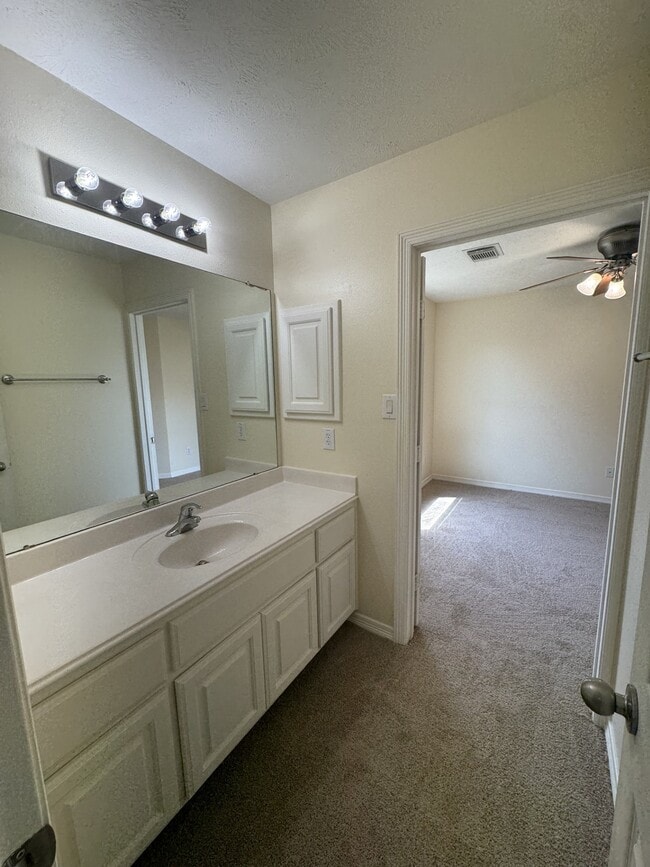 Building Photo - 3809 Brinkman St