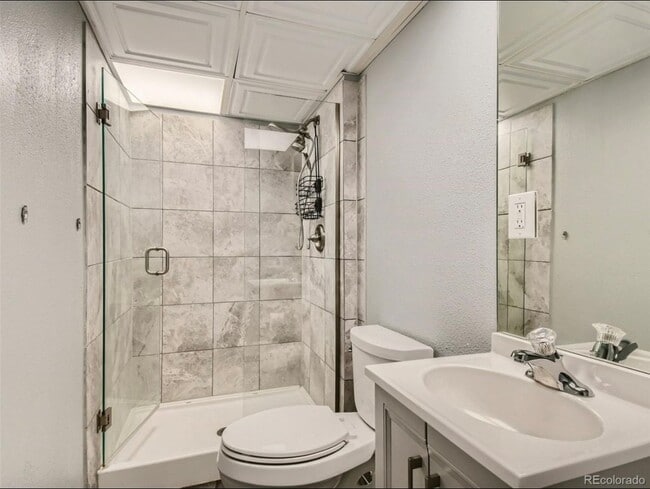 Building Photo - 1293 E 97th Ave