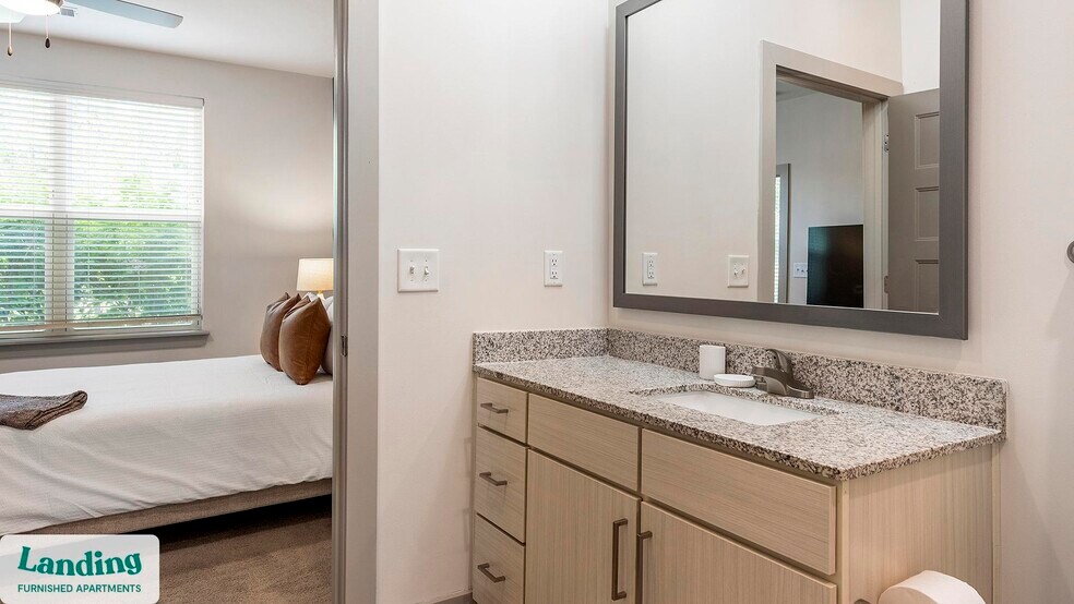 Building Photo - 5025 Wembley Central Ln