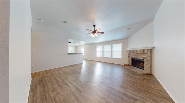 Building Photo - 2015 Gardenia Dr
