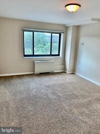 Building Photo - 1300 S Arlington Ridge Rd