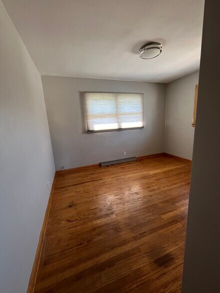 2nd bedroom - 1231 Harmony Dr