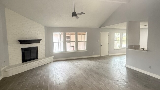 Building Photo - 4202 Junker St