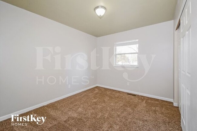 Building Photo - 1120 Monaco Ln