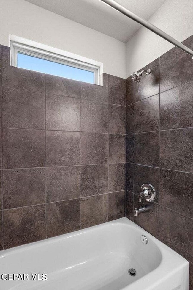 Building Photo - 14581 Firewheel Ave