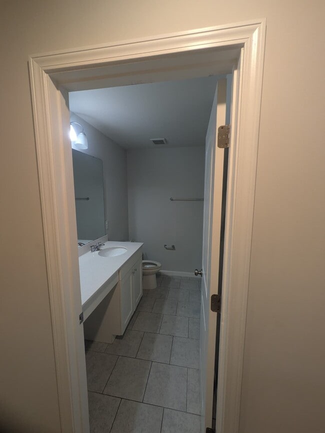 Building Photo - 784 Amarra Dr