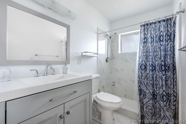 Building Photo - 2523 Dudley Dr W