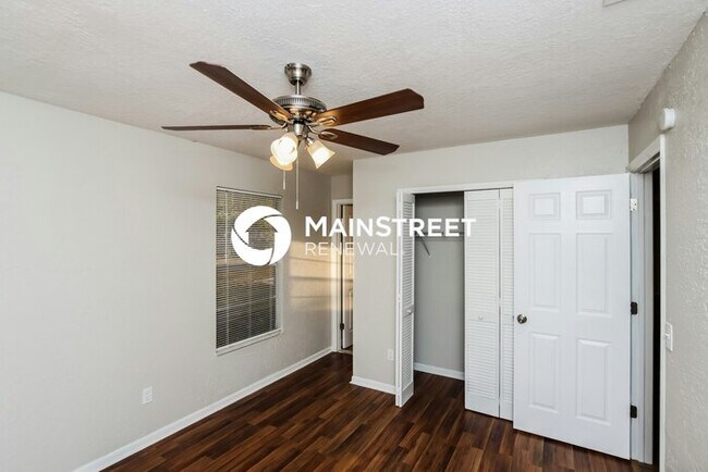 Building Photo - 461 Truvall St SW