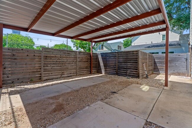 Building Photo - 1603 Willow St