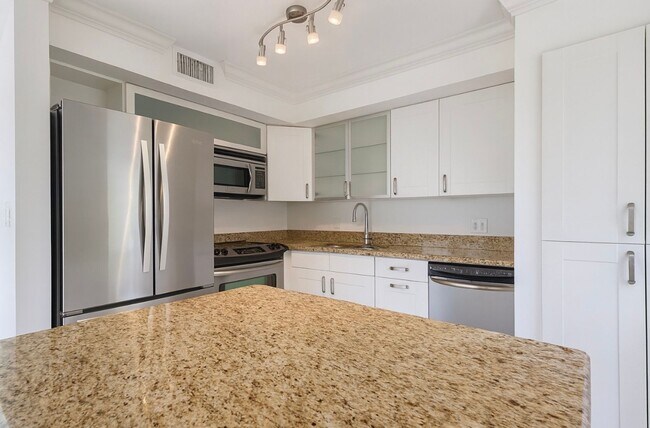 Building Photo - 1400 Pompei Ln