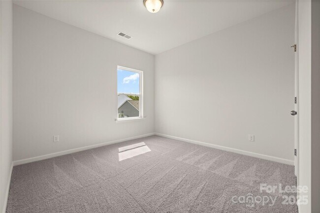 Building Photo - 1231 Langston Ln