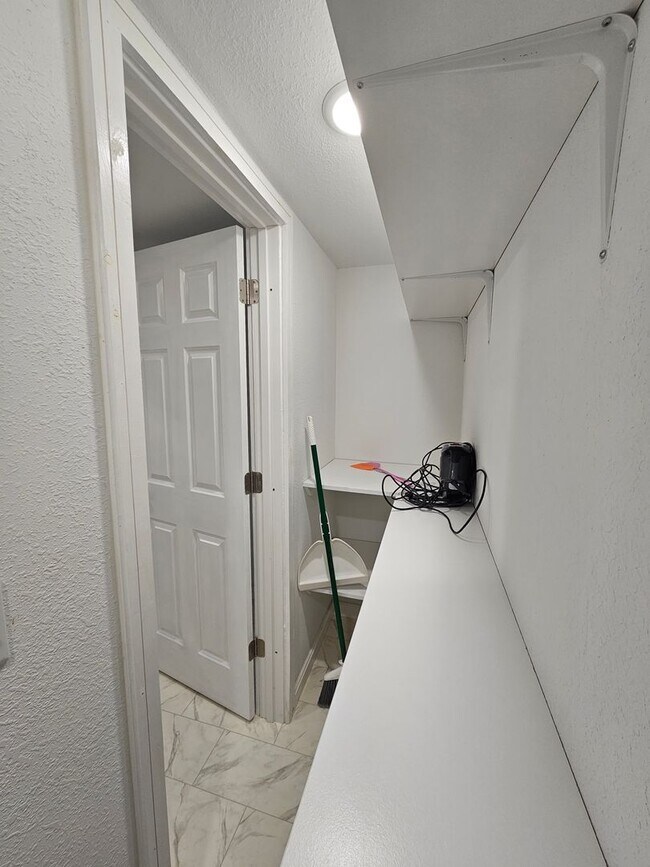 Building Photo - 1 BED | PLUS LOFT AREA | 1.5 BATH | FURNISHED | APARTMENT | RAPID VALLEY