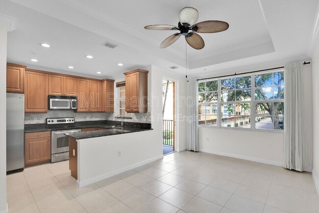 Building Photo - 2441 San Pietro Cir