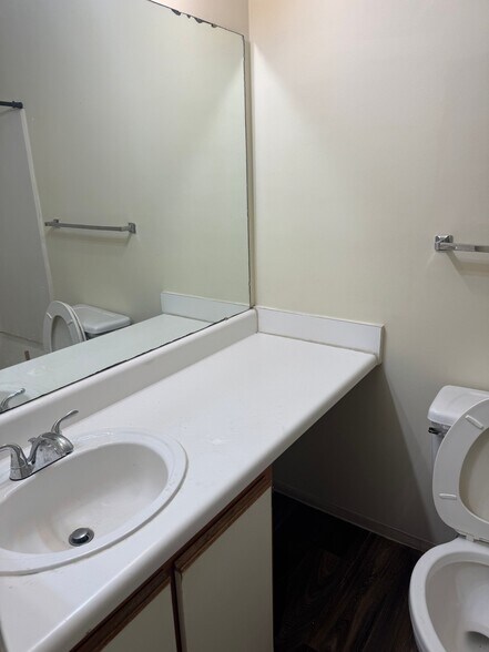 Building Photo - 1431 Collegiate Cir