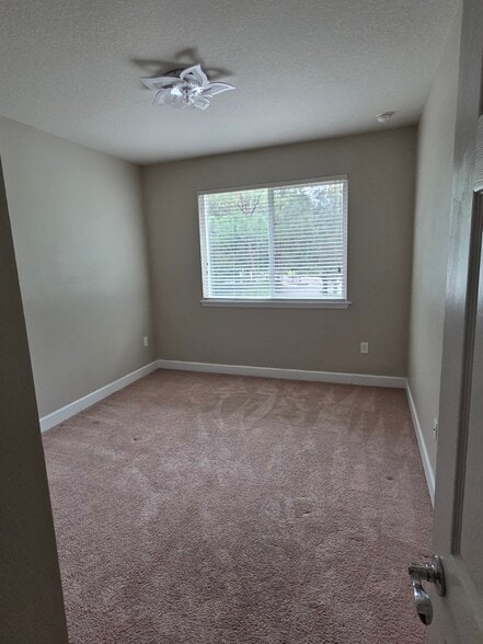 Building Photo - 14083 Mahogany Ave