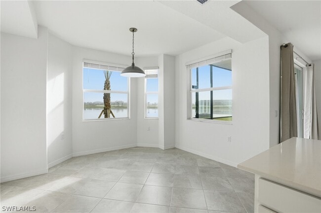 Building Photo - 15375 Grn Acrs Ave