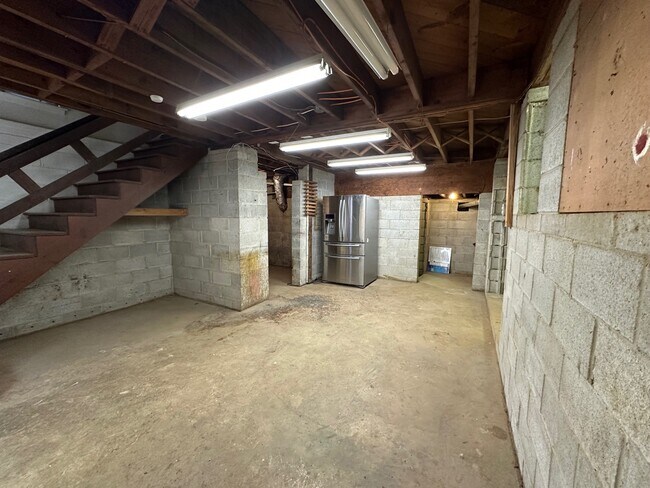 Basement - Playroom - 5538 Rich Rd