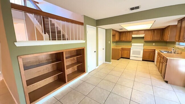 Building Photo - 6042 Spring Time St