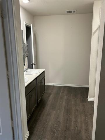 Building Photo - 1115 Quaint Meadow Dr