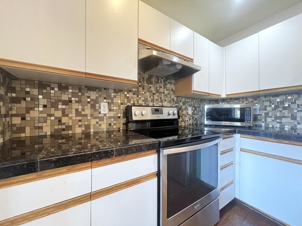 Building Photo - 5851 N Cobbler Ln