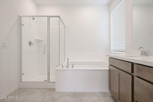 Building Photo - 14764 W Smoketree Dr