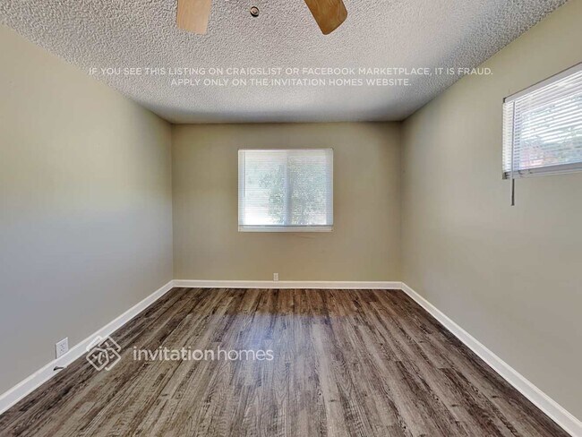 Building Photo - 5850 Geremander Ave