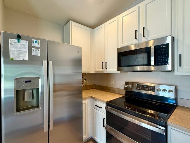 Building Photo - 9620 Cypress Harbor Dr