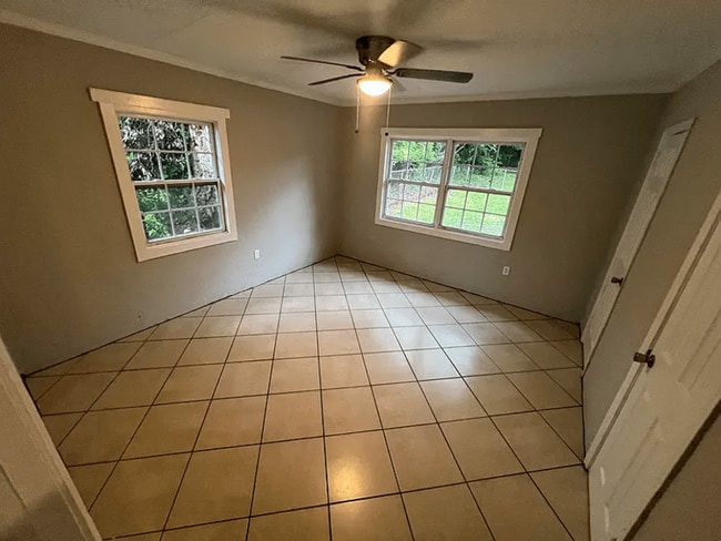 Building Photo - 1240 Levy Ave