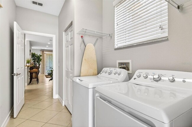 Building Photo - 15812 Aurora Lake Cir