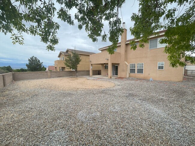 Building Photo - 5555 Mansfield Pl NW