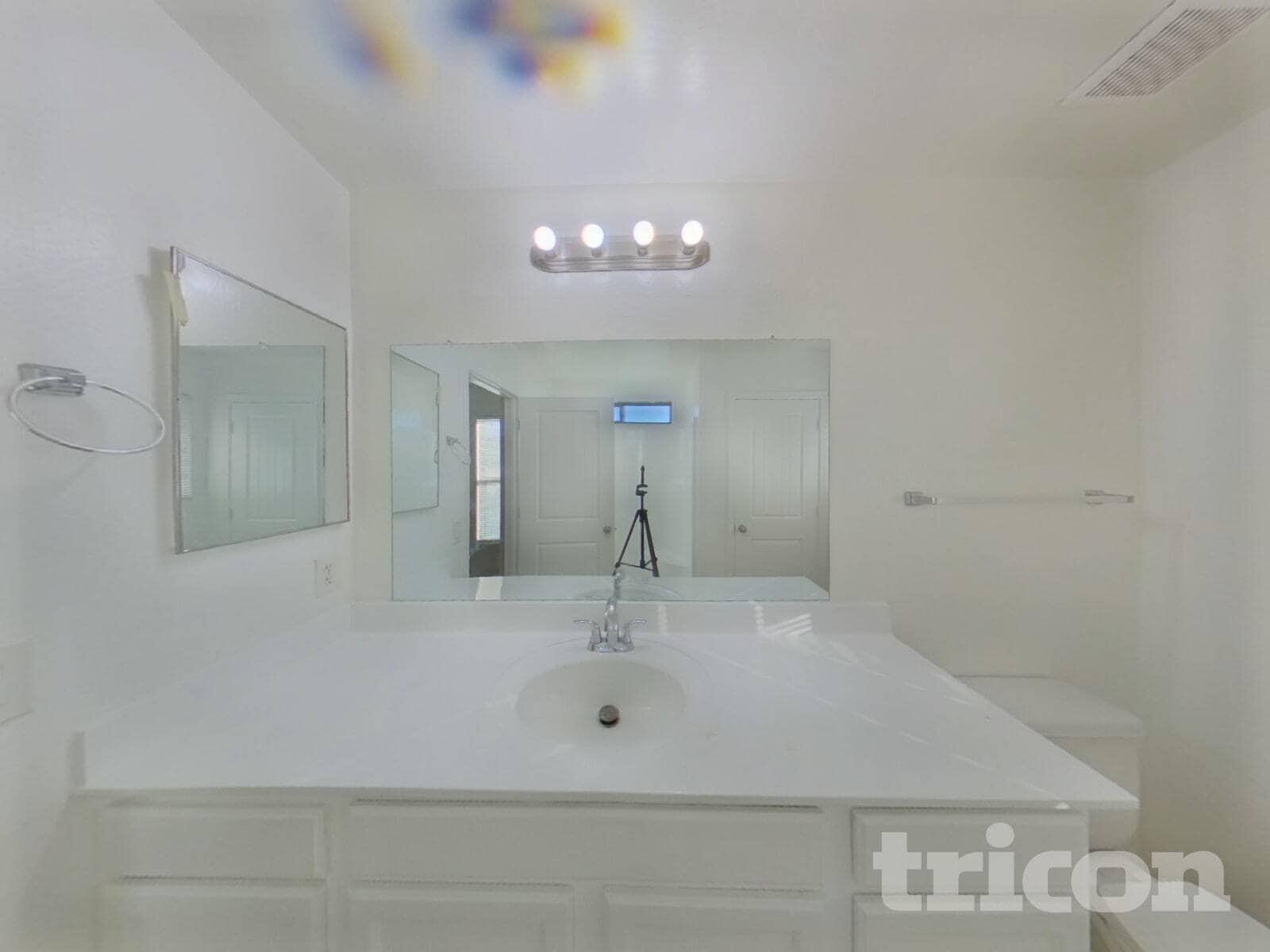 Building Photo - 40399 W Thornberry Ln