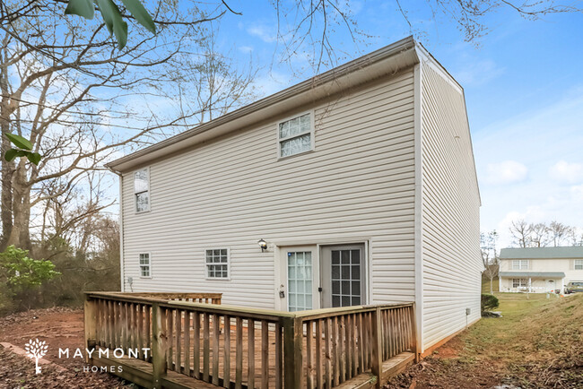 Building Photo - Charming Two-Story Home in Charlotte, NC