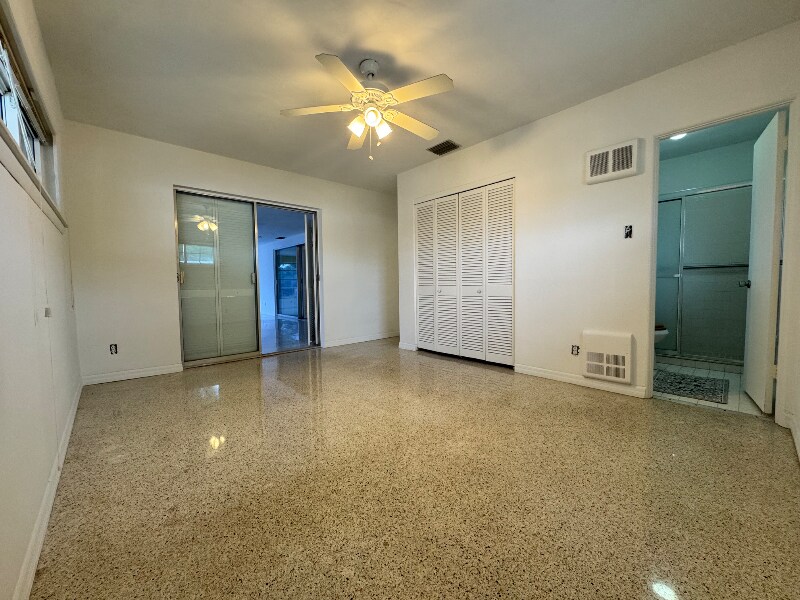 Building Photo - 5290 38th Way S