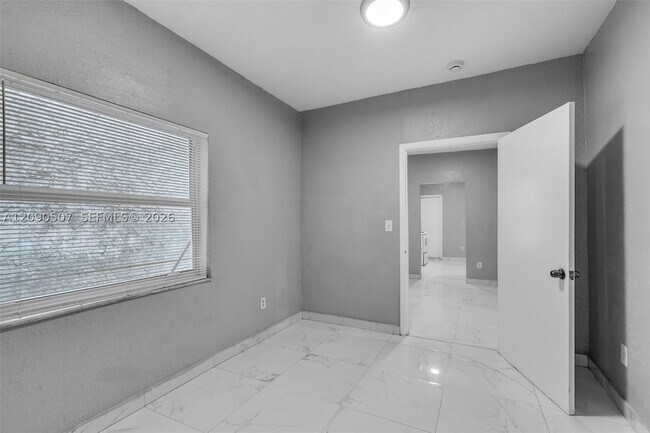 Building Photo - 285 NW 44th St