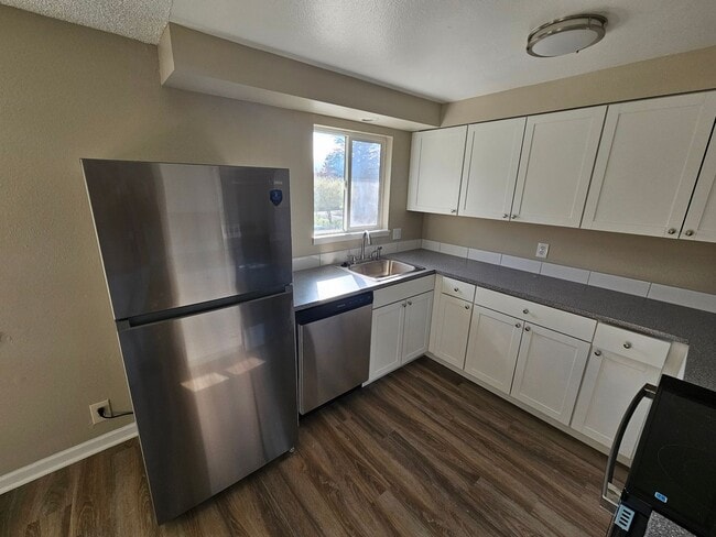 Building Photo - 2535-2537 Wilark Dr NW