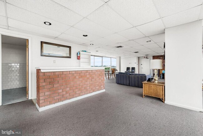 Building Photo - 4401 Cherry Hill Rd