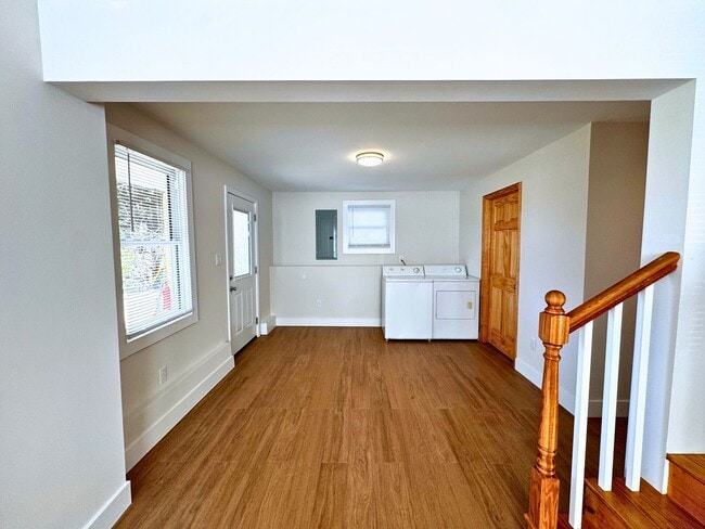 Building Photo - East AVL - Renovated Oakley Bungalow