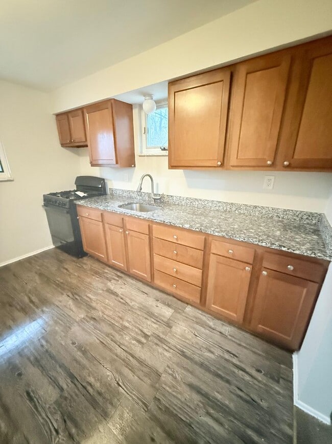 Building Photo - Beautiful Newly Renovated 3bd 1 bath Home in Penn Hills