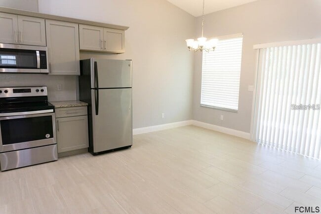 Building Photo - 64 Farmsworth Dr