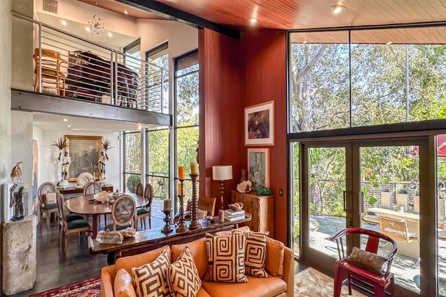 Building Photo - 1344 Marianna Rd