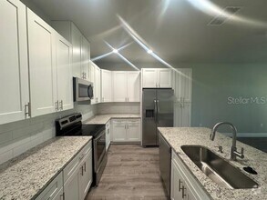 Building Photo - 18 Bunker View Dr