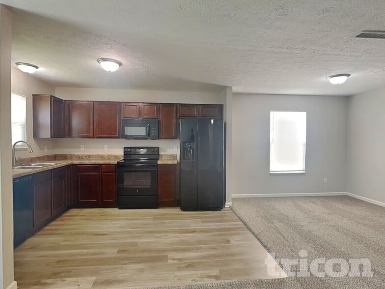 Building Photo - 2944 Mozart Way