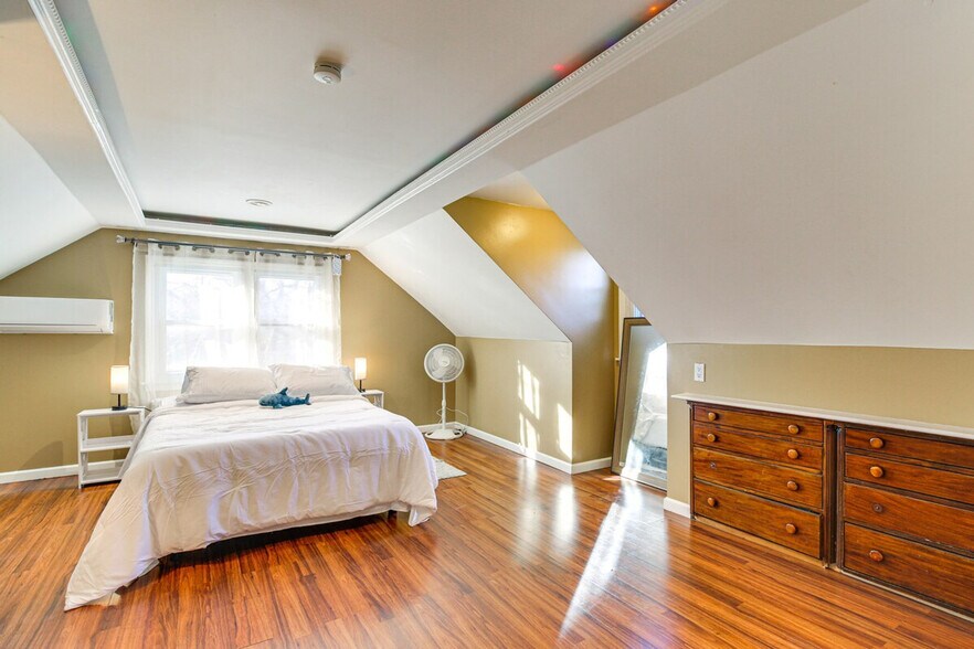 Building Photo - 199 S Rd