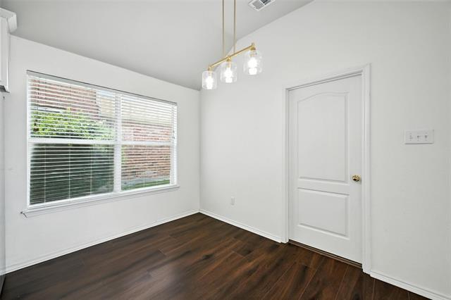 Building Photo - 1404 Christine Dr