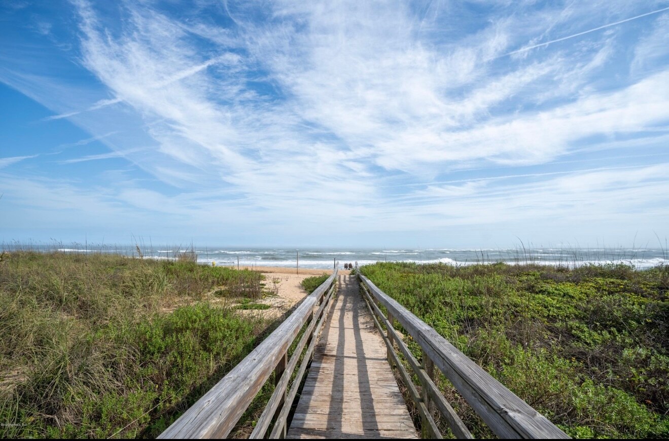 Building Photo - 1702 Windjammer Ln